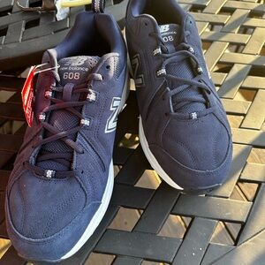 New Balance Men's 608 Athletic Sneakers in Navy and White size 13 6E wide